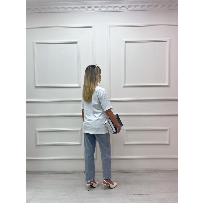 BÜYÜK KELEBEK BASKILI TAŞLI SIFIR YAKA TSHIRT