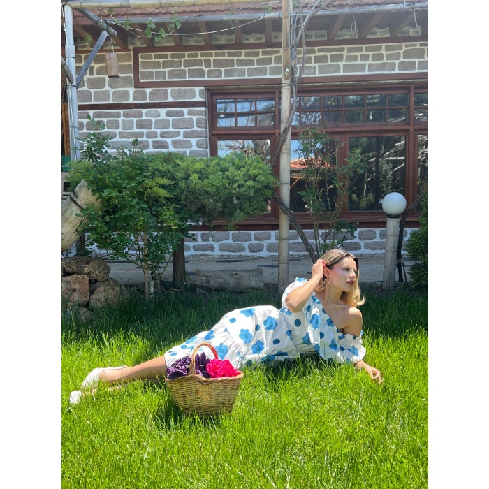 MADONNA YAKA VOLANLI ÇİÇEK BASKILI ELBİSE