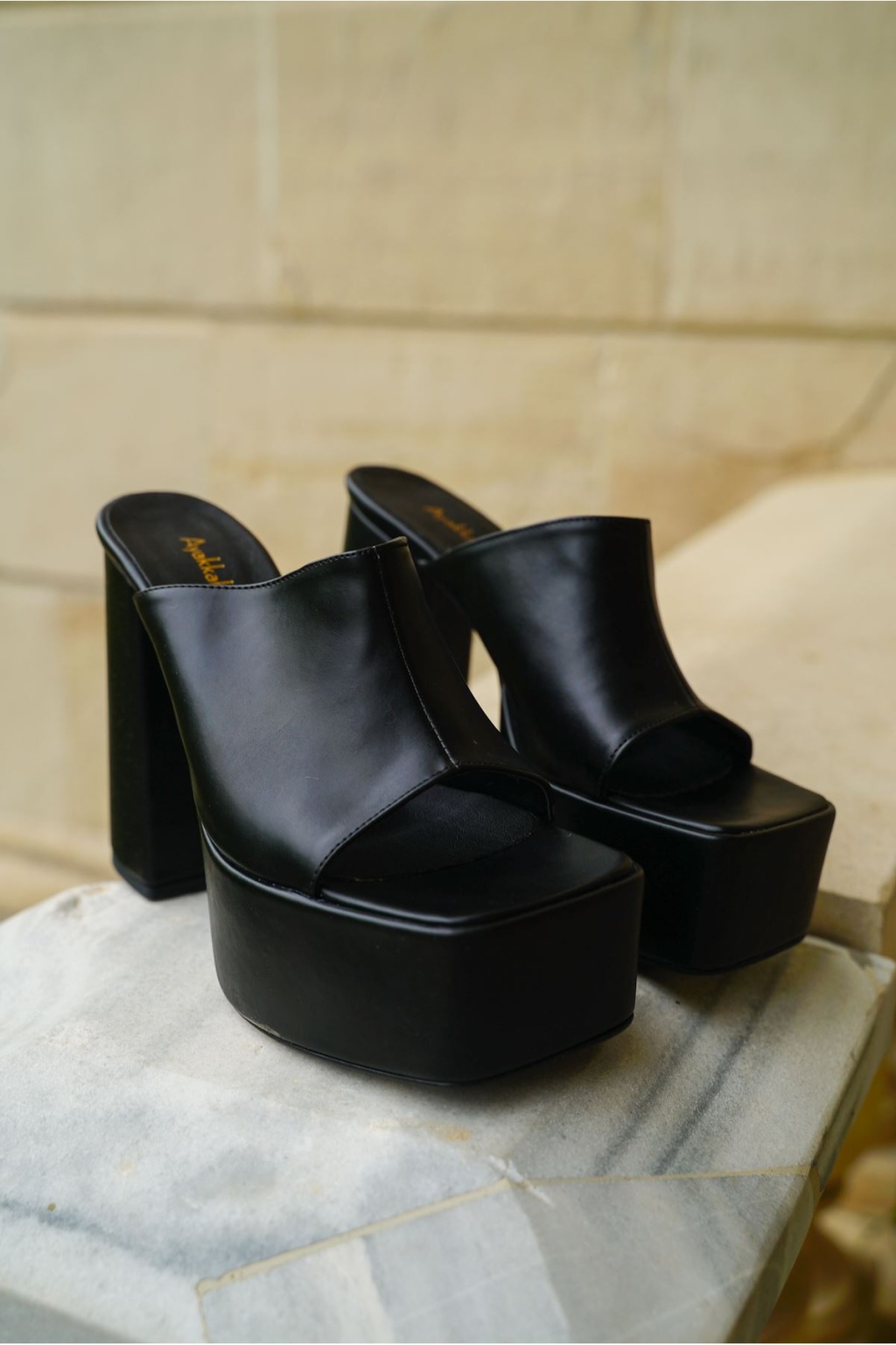 Stellas Siyah Cilt Tasarım Platform Kadın Ayakkabı