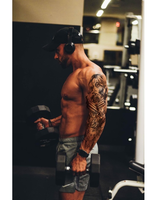Geçici Kadın ve Silah Dövme Tattoo