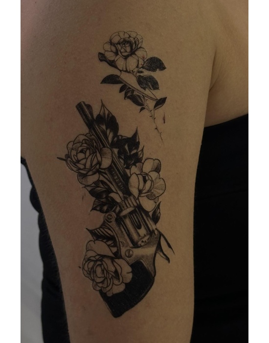 Geçici Silah Ve Çiçek Figürlü Dövme Tattoo