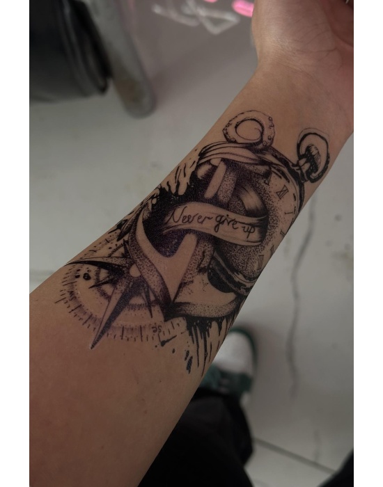 Geçici Pusula Figürlü Dövme Tattoo