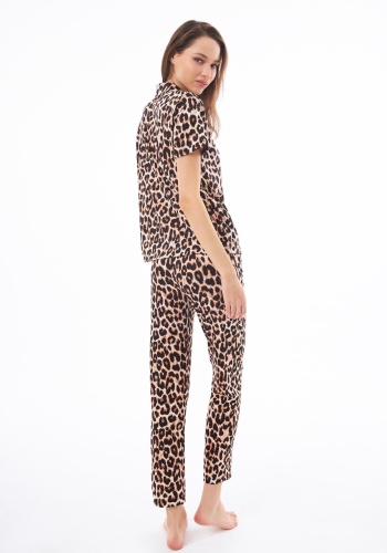 Desenli Yumuşak Dokulu Kısa Kollu Gömlek Yaka Pijama Takımı CH1518