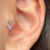 Altın Renk Kalp Figürlü Taş Detaylı Cerrahi Çelik Tragus/Kıkırdak Küpe/Piercing (Tek)