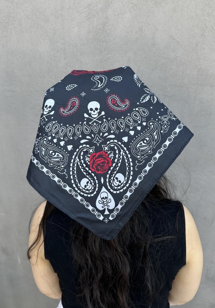 Siyah Renk Kurukafa Figürlü Bandana