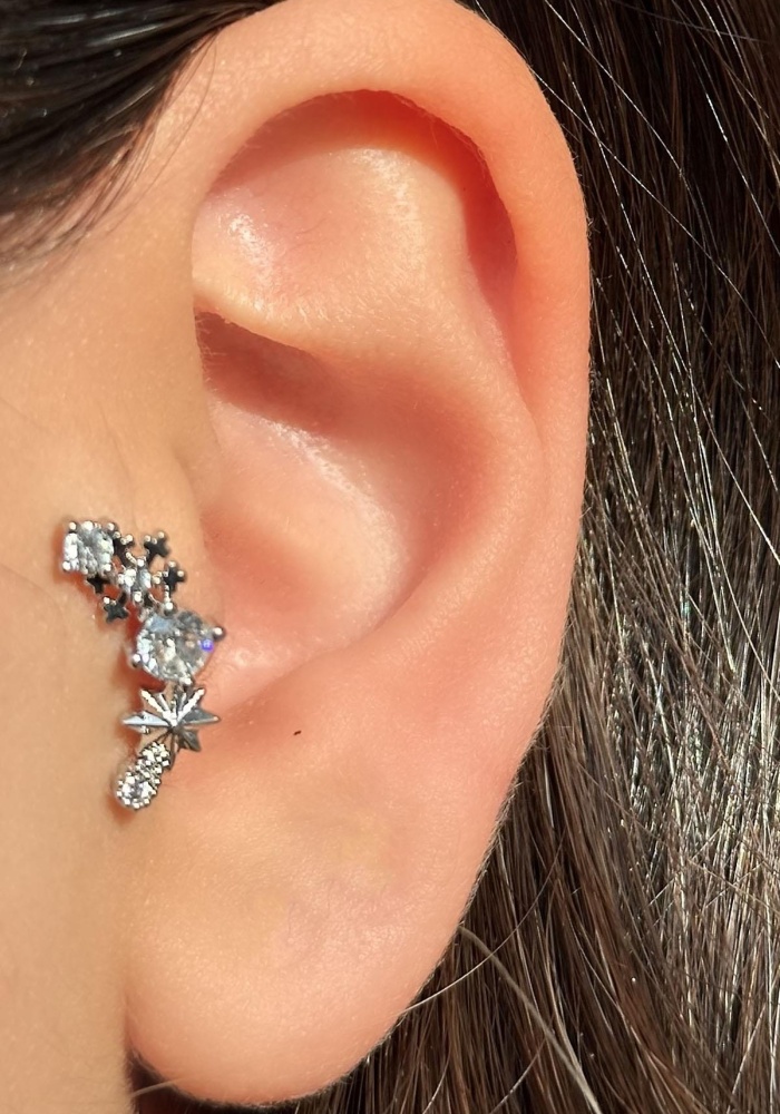 Gümüş Renk Taş Detaylı Çelik Tragus/Kıkırdak Küpe/Piercing (Tek)