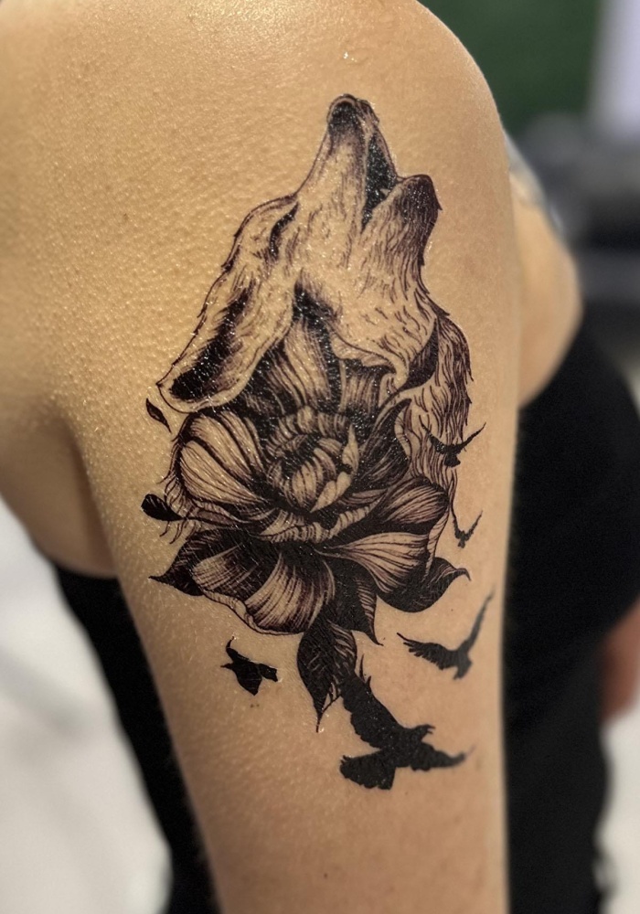 Geçici Kurt Figürlü Dövme Tattoo