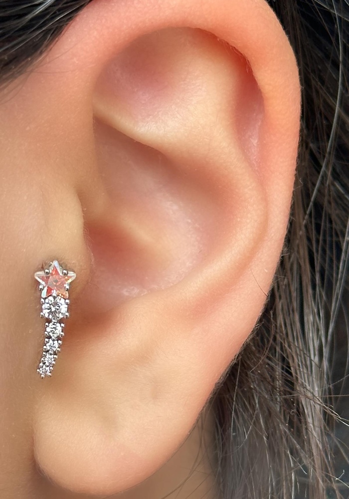 Gümüş Renk Yıldız Figürlü Çelik Tragus/Kıkırdak Küpe/Piercing (Tek)