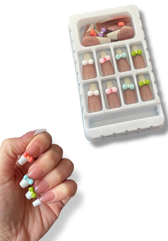 24lü Karışık Renk Kurdele Figürlü Takma Tırnak Set (Yapıştırıcılı)
