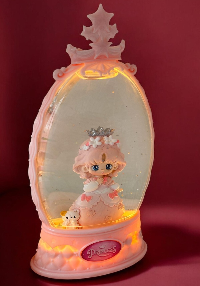 Pembe Renk Kız Figürlü Müzikli Ve Işıklı Kar Küresi