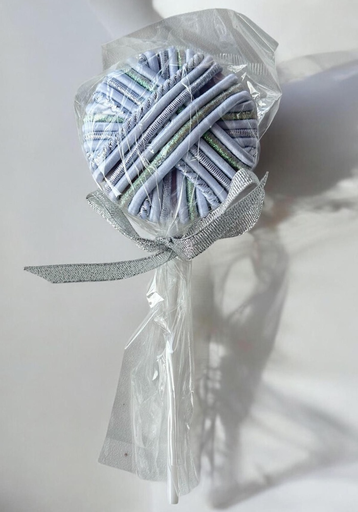 Beyaz Ve Gri Renk Lolipop Figürlü Lastik Toka Set