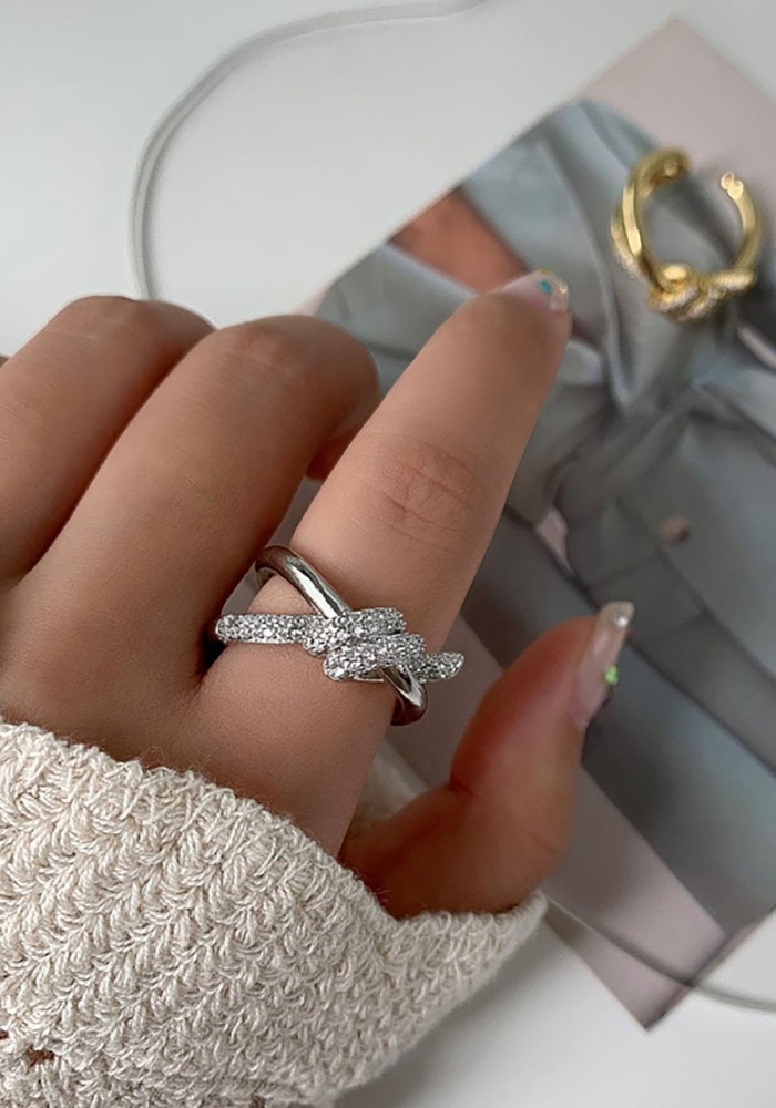 Gümüş Renk Düğüm Detaylı Ayarlanabilir Yüzük