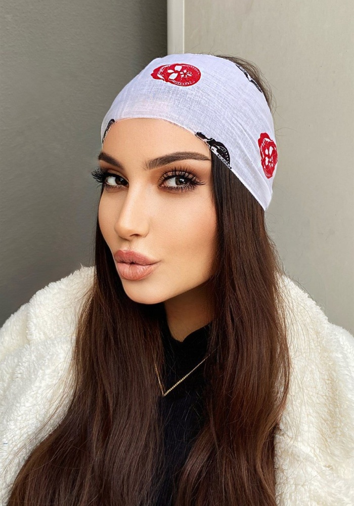 Beyaz Renk Kuru Kafa Desenli Unisex Fular
