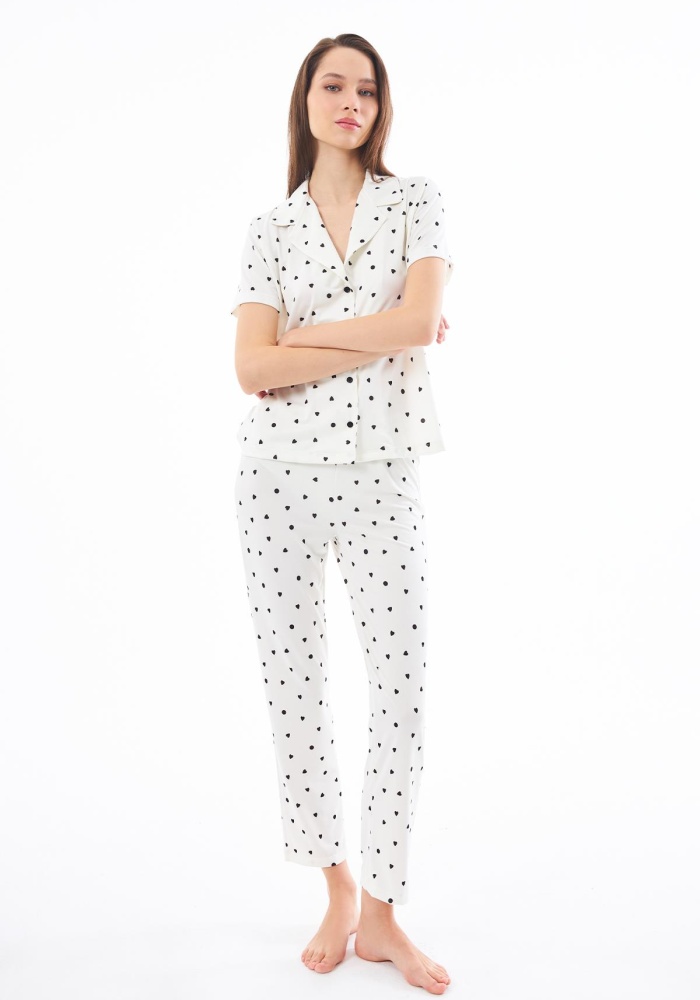Desenli Yumuşak Dokulu Kısa Kollu Gömlek Yaka Pijama Takımı CH1518