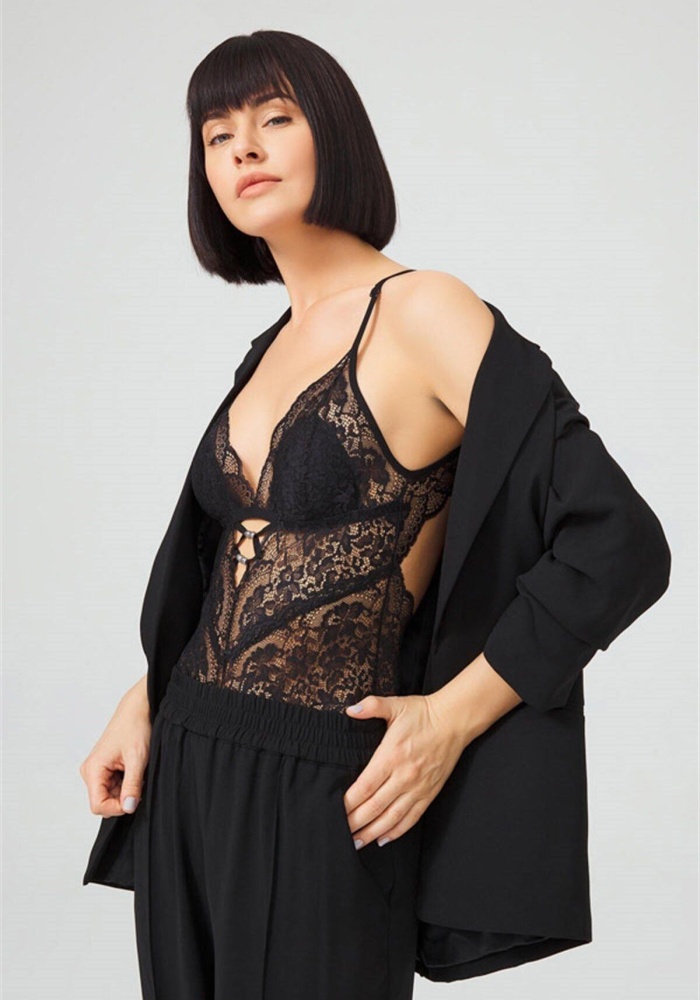 Çıtçıtlı Sırt Dekolteli Transparan Kaplı Dantelli Bodysuit CH1878