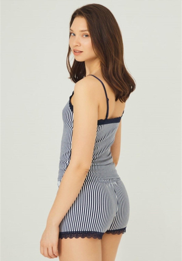 Lacivert Beyaz Çizgili  İnce Askılı Şortlu Pamuklu Pijama Takımı CH1507