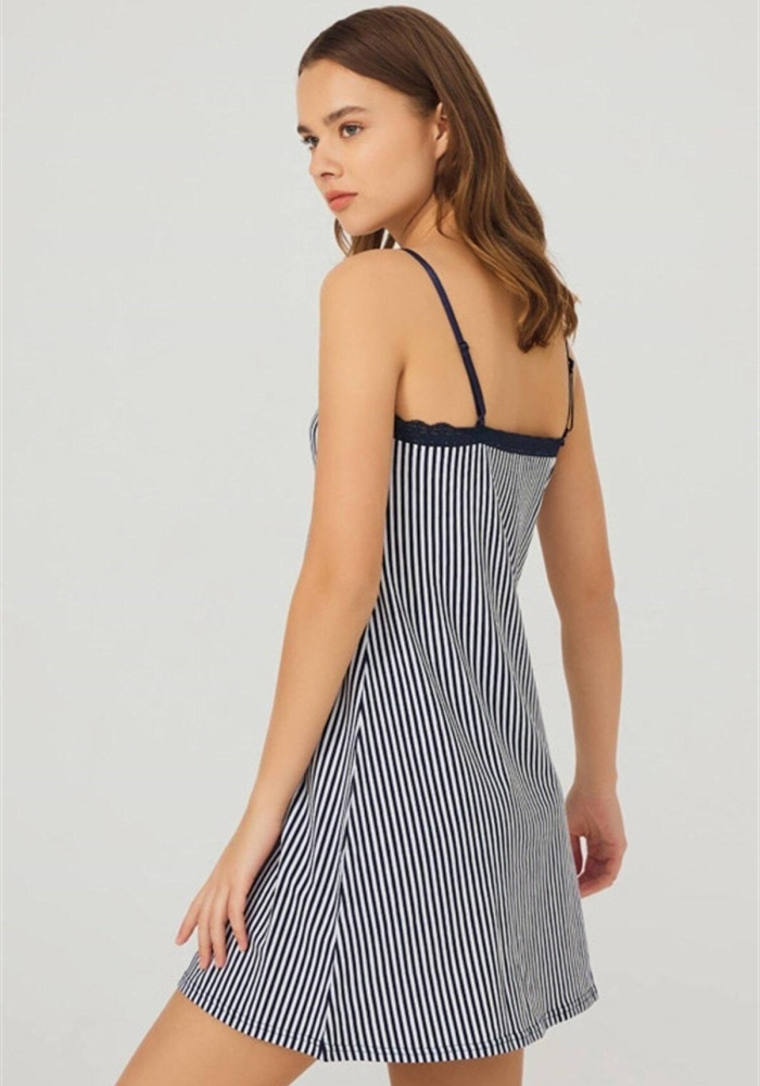 Lacivert Beyaz Çizgili İnce Askılı Pamuklu Gecelik CH1406