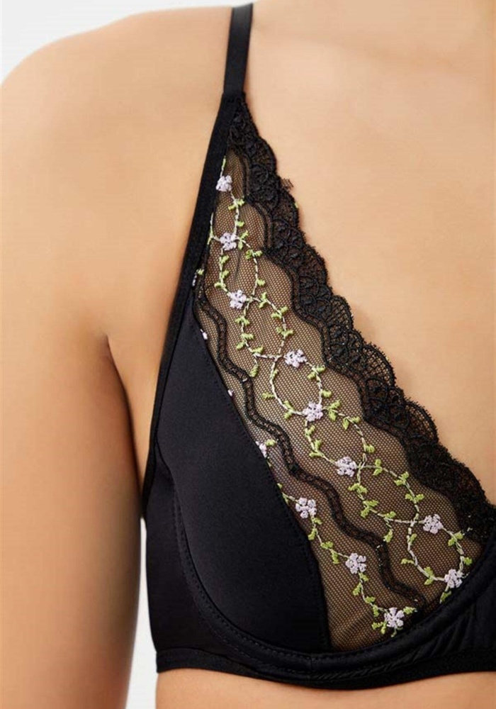 Çiçek Nakışlı Dantel Detaylı String Külotlu Balenli Sütyen Takımı CH1050