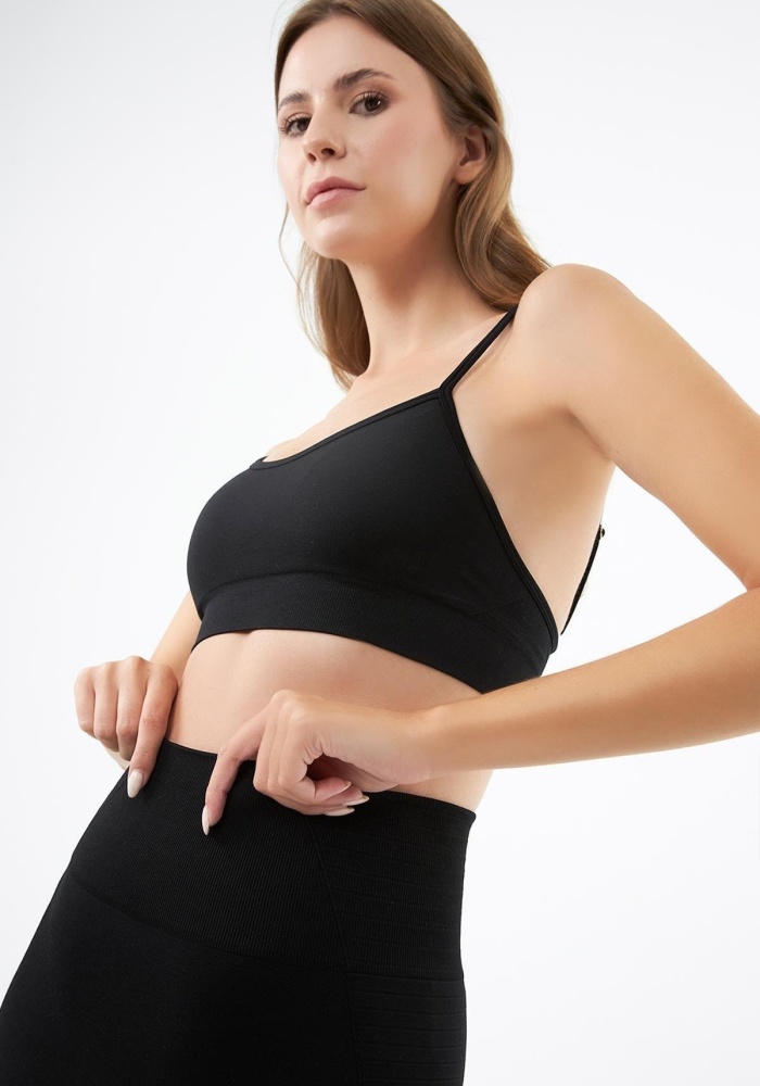 İp Askılı Çıkarılabilir Kaplı Seamless Crop Atlet CH1091