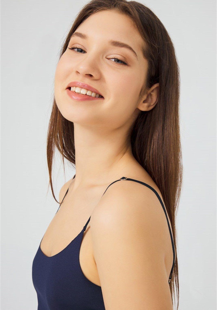 Ayarlanabilir İnce Askılı Lazer Kesim Kadın Crop Büstiyer CH1752