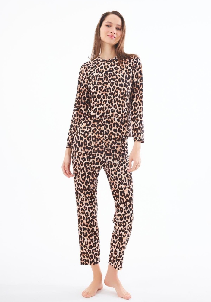 Desenli Yumuşak Dokulu Uzun Kollu Bisiklet Yaka Pijama Takımı CH1520