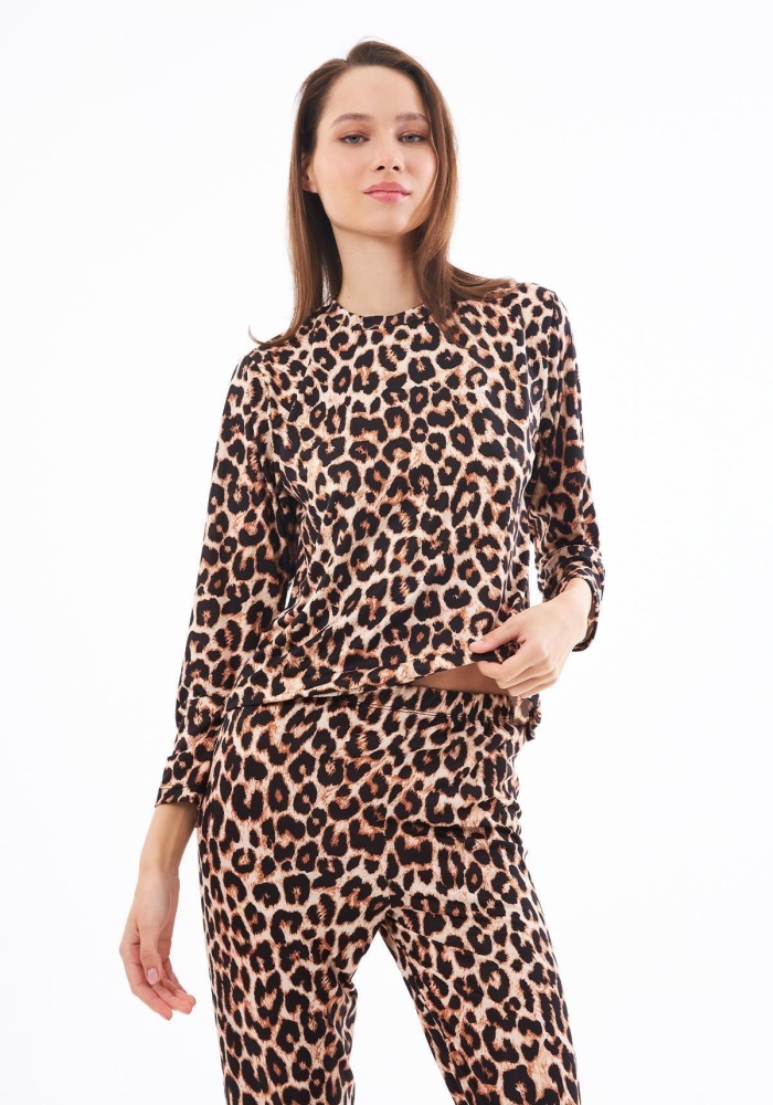 Desenli Yumuşak Dokulu Uzun Kollu Bisiklet Yaka Pijama Takımı CH1520