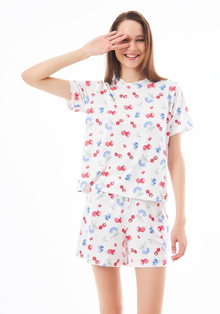 Desenli Yumuşak Dokulu Uzun Kollu Bisiklet Yaka Şortlu Pijama Takımı CH1521