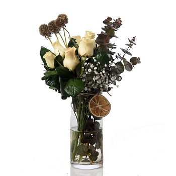 Gypso With Yellowish Rose