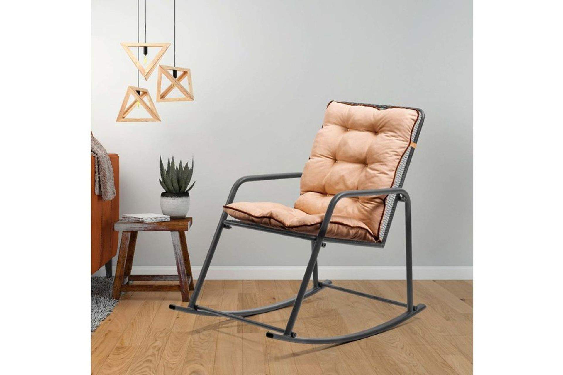 Retodesign Minderli Metal Sallanan Sandalye