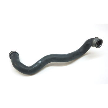RADYATOR HORTUMU UST SOL X218 14>17 W204 07>14 S204 07>14 C218 13>17 W212 09>15 S212 09>16