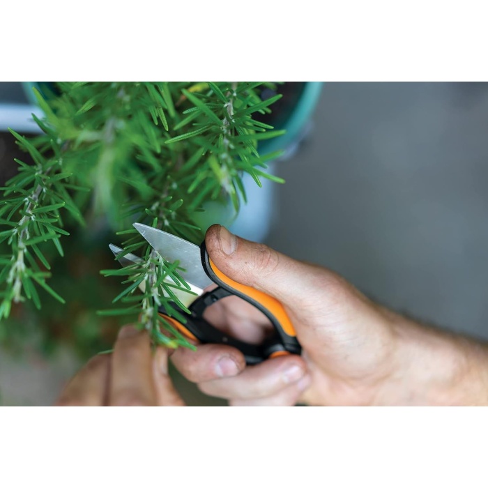 Fiskars 1063326 SP220 Bitki Makası