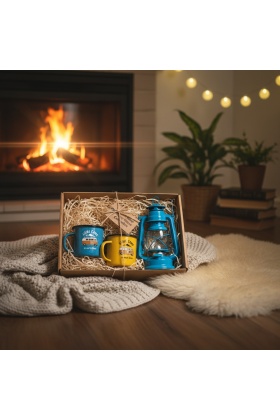 Evde Kamp Keyfi Hediye Seti - Retro Fener ve Emaye Bardaklar (3 Parça)