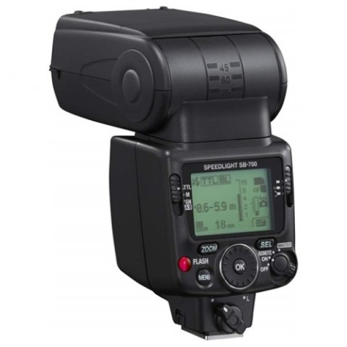 NIKON Speedlight SB-700 FLAŞ