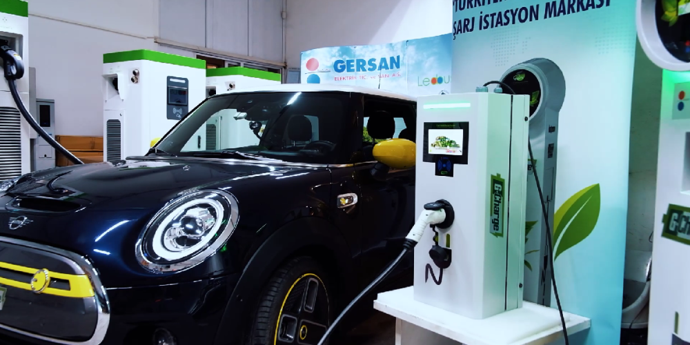 Güçlü Charge: Elektrikli Araçların Geleceği İçin Güçlü Bir Adım