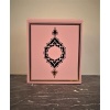 Pembe Lüks Yaldız Baskılı Hediye Kutusu 26 cm x 22 cm x 7.5 cm 8691441581184599