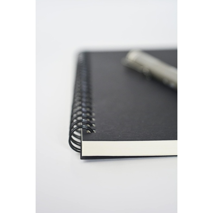 Tanıtım Çizgisiz Spiralli Defter, A5 Boyut (15x21 cm), 60 Yaprak, 90gr. Ivory Kağıt, Ofis İçin Uygun, Planlayıcı (Siyah)