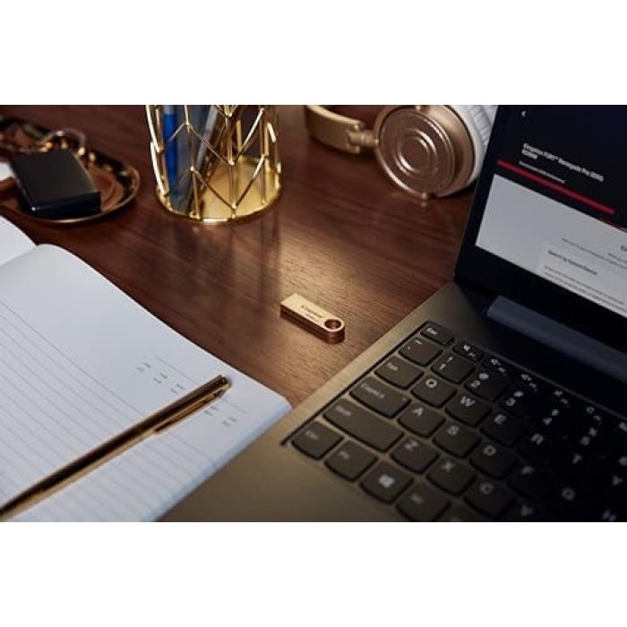 DataTrler SE9 Gen 3-128GB - 220MB/s okuma - metal - USB bellek 3.2 Gen 1 -altın