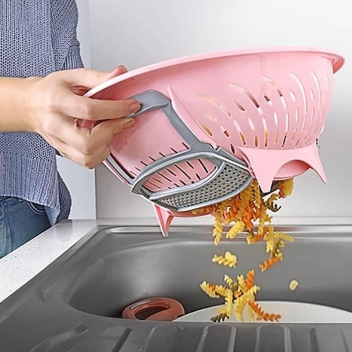 Plastik Akıllı Ortadan Açılır Pembe Pratik Süzgeç (Pembe)