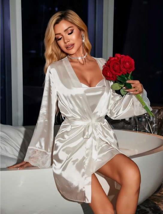 Dantel İşlemeli İnce Askılı Beyaz Saten 2'li Gecelik Sabahlık Takımı görsel 1