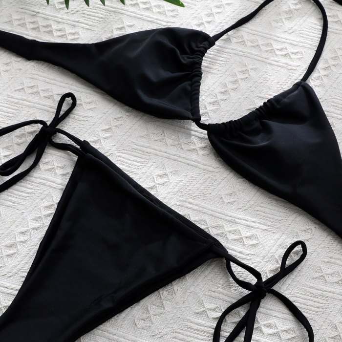 Kadın Siyah Yandan Bağlamalı Tangalı Üçgen Bikini Mayo Takımı