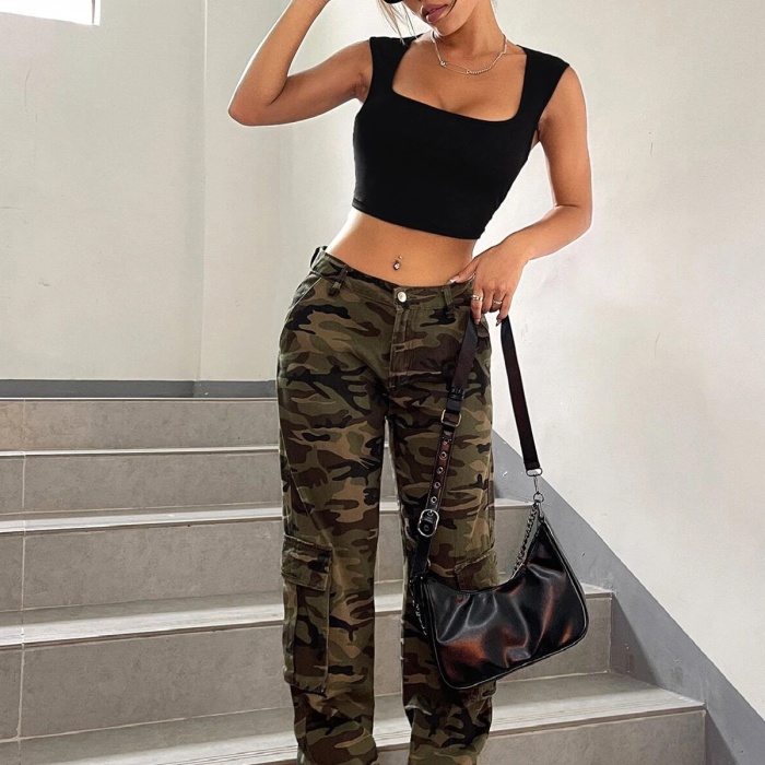 Kadın Siyah Kare Yaka Kalınlaşan Omuz Detaylı Crop Top Bluz