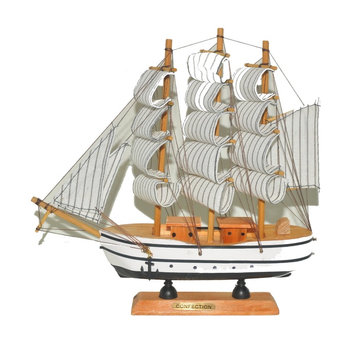 Monalisa Home 32 cm Uzunlukta Ahşap Yelkenli Maket Gemi