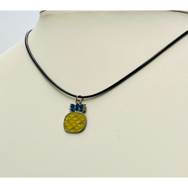 Ananas Figürlü İpli Unisex Kolye