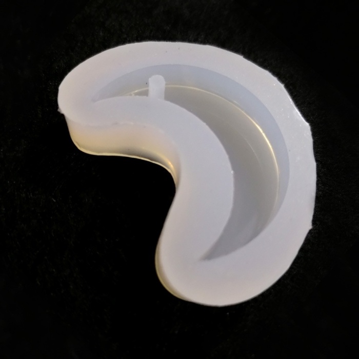 Reçine Epoksi Kalıp - Delikli Ay - E11K