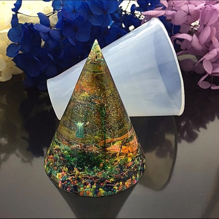 Konik Reçine Epoksi,Mum,Beton ve Sabun Kalıbı - Kod:01