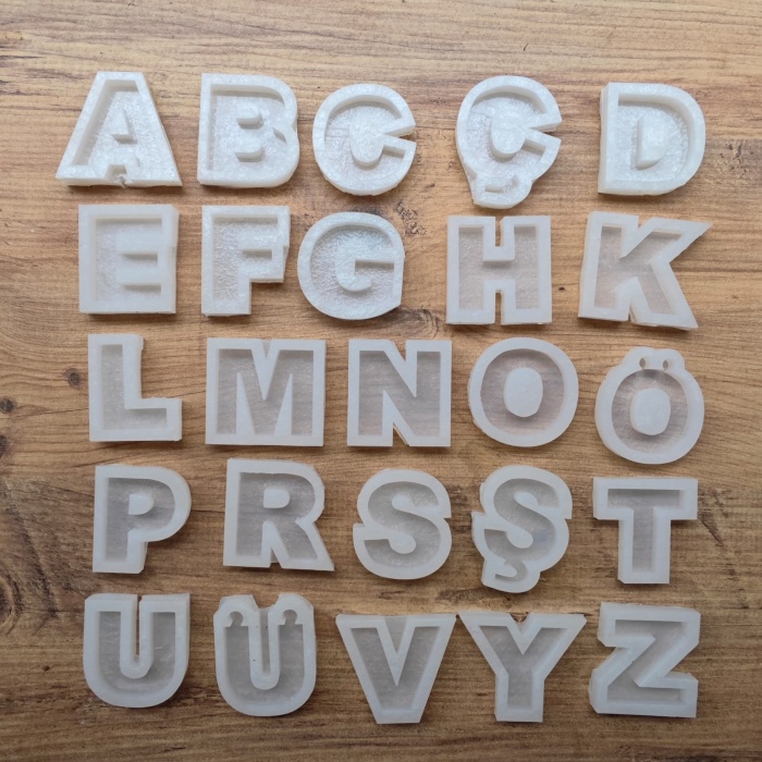 Tekli Harf Epoksi Reçine Kalıbı - R SNTH168(inci)