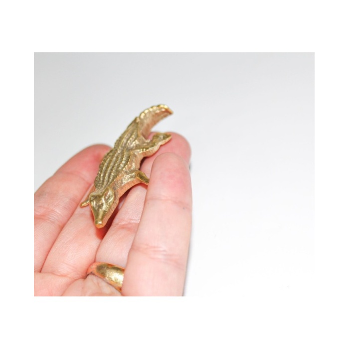 1 Adet -  Pirinç Kaplama Vidalı Tepsi Kulpu - Timsah Model