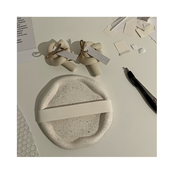 Asimetrik Yuvarlak Tepsi Bardak Altı Reçine Epoksi ve Beton Kalıbı - Kod:1272