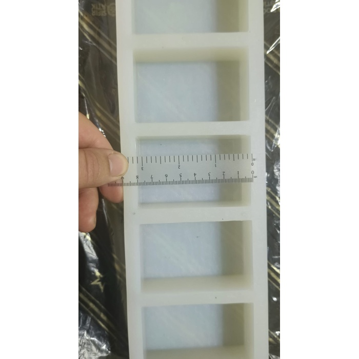 6 Bölmeli Dikdörtgen Silikon Sabun ve Mum Kalıbı