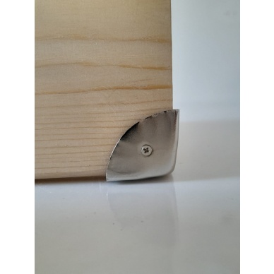 Büyük kutu ve sandık köşesi 30 mm nikel